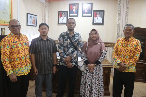 Kunjungan Kerja Pejabat Struktural/Fungsional dan Staf Sekretariat DPRD Kabupaten Kayong Utara ke Sekretariat DPRD Kabupaten Ketapang
