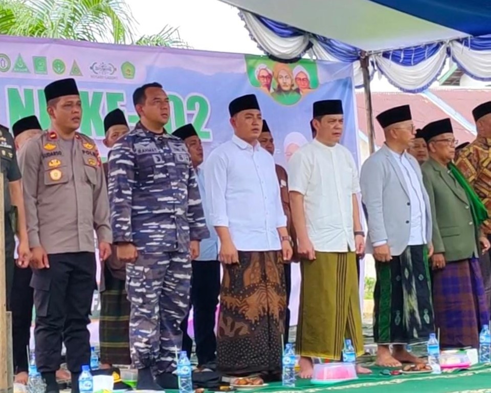KETUA DPRD KABUPATEN KAYONG UTARA H. SURYA ADITYA, S.H.,M.Pd. HADIRI TABLIGH AKBAR DAN HALAL BI HALAL MEMPERINGATI HARI LAHIR NAHDLATUL ULAMA KE 102