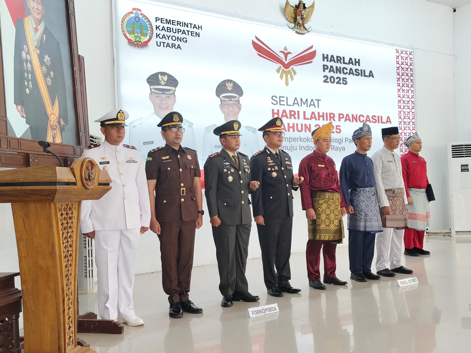 KETUA DPRD KABUPATEN KAYONG UTARA HADIRI UPACARA PERINGATAN HARI LAHIR PANCASILA TAHUN 2025