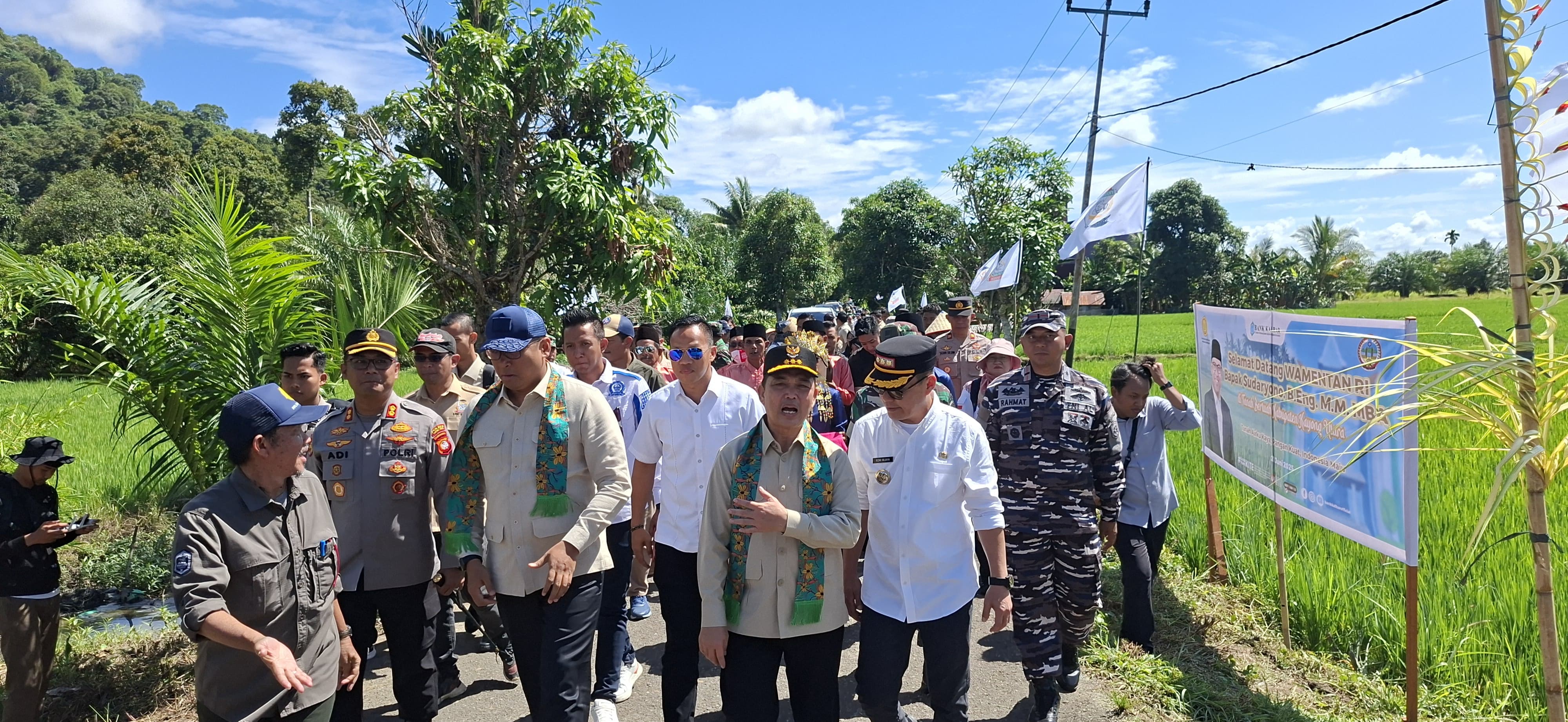 WAKIL MENTERI PERTANIAN RI KUNJUNGI KAYONG UTARA, PERKUAT SWASEMBADA PANGAN DAN KESEJAHTERAAN PETANI