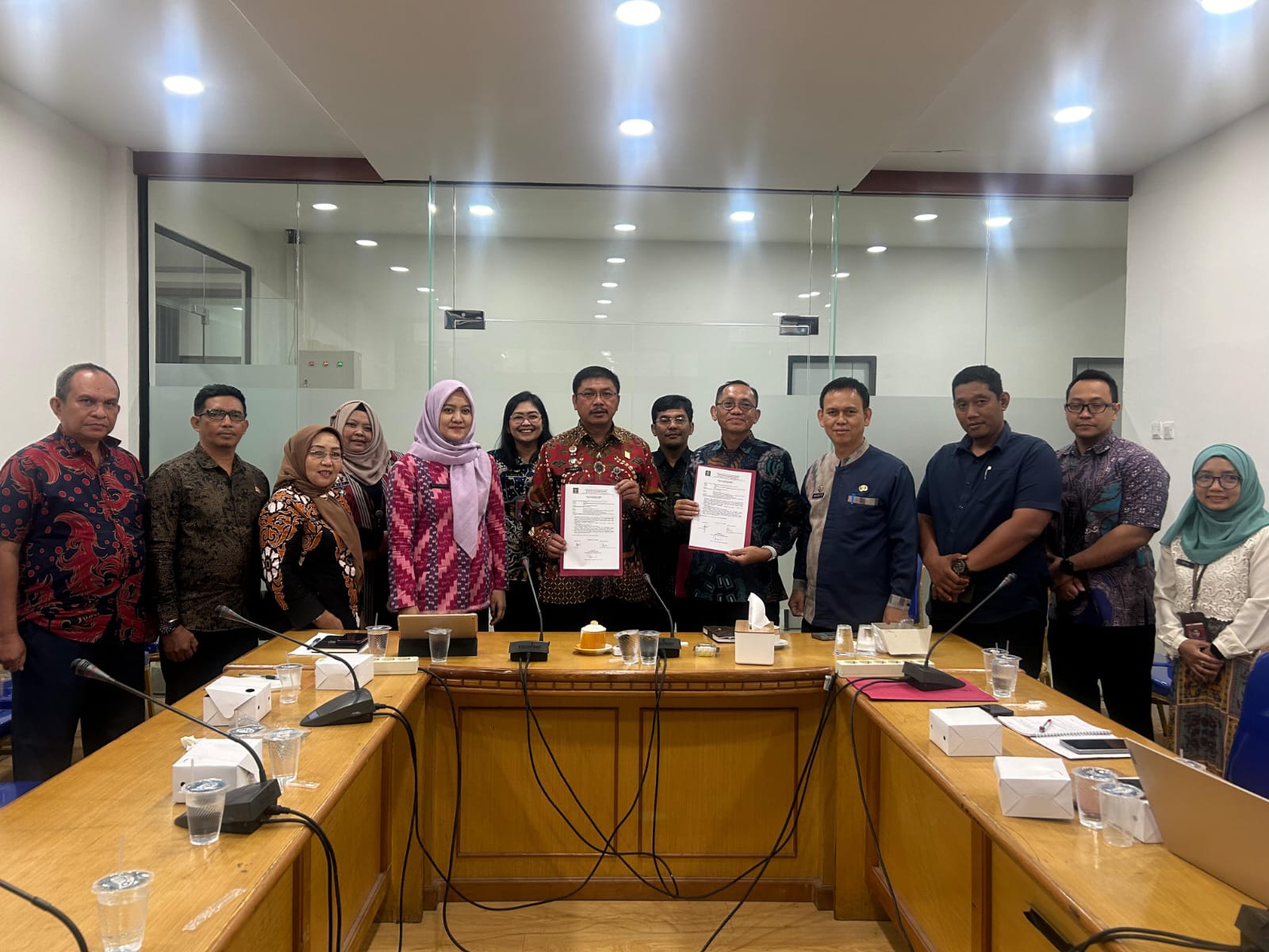 BAPEMPERDA DPRD KAYONG UTARA HADIRI RAPAT PENGHARMONISASIAN RANCANGAN PERATURAN DAERAH