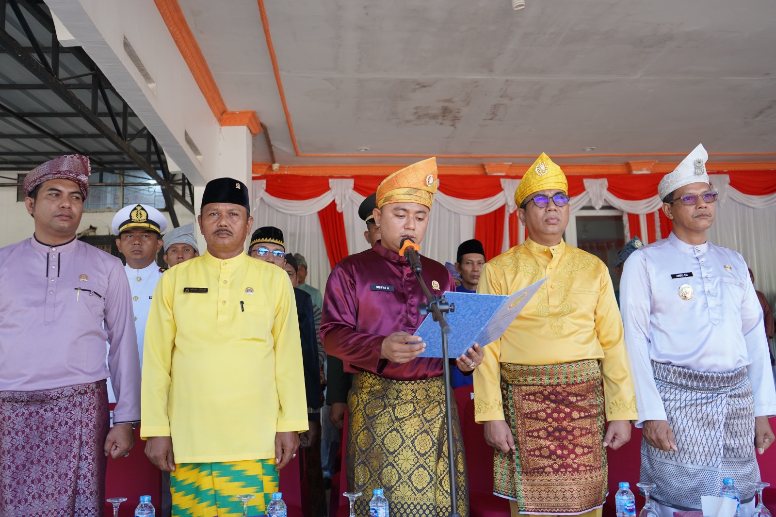 DPRD KABUPATEN KAYONG UTARA MENGIKUTI UPACARA PERINGATAN HARI JADI KE-18 KABUPATEN KAYONG UTARA TAHUN 2025