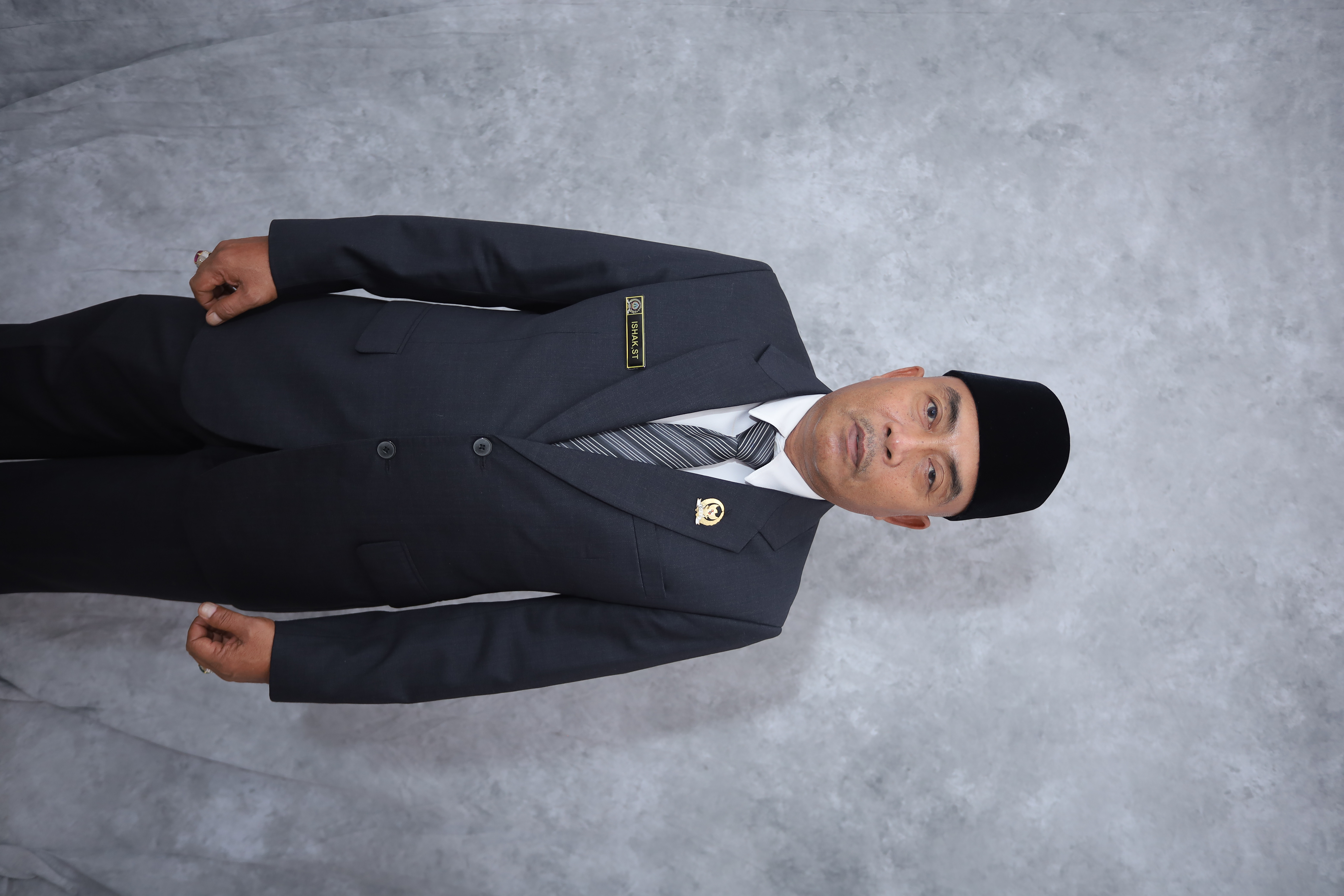 ISHAK, S.T